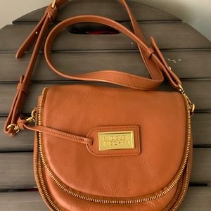 Conagc Leather Bagley Mischka crossbody bag